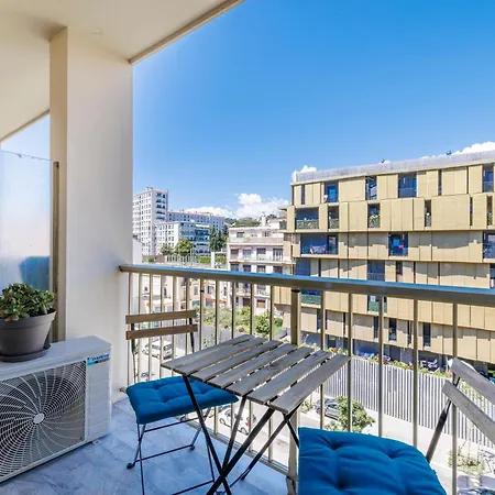 Apartment Renting - 93 Californie - Elegant Terrace Near Sea Tramway Nizza